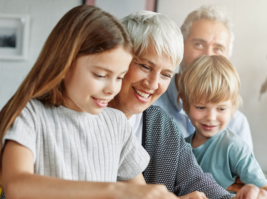 Genetika je čudo: Ovih šest osobina dete nasleđuje od dede po majci