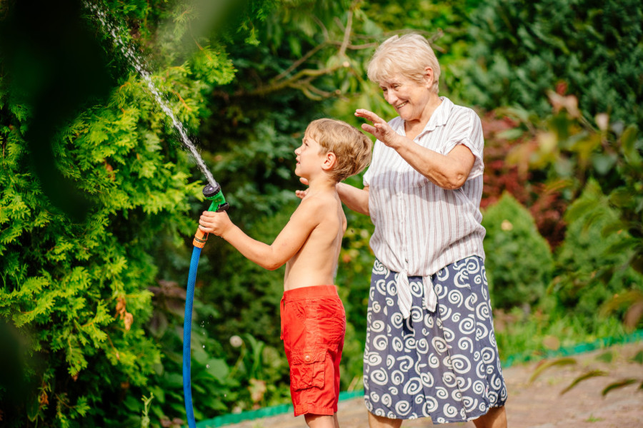 Genetika je čudo: Ovih šest osobina dete nasleđuje od dede po majci