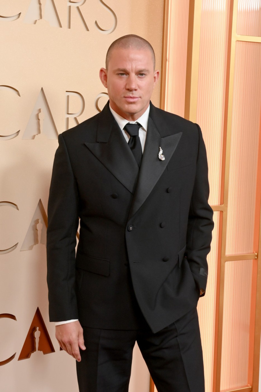 Čening Tejtum postao hit zbog objava: Ovako utapa tugu zbog veridbe svoje bivše? FOTO