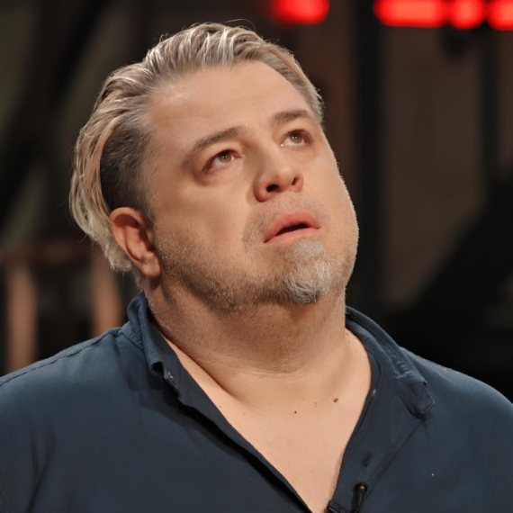 Uradio šta je uradio, a onda sa suzama u očima pomenuo roditelje takmičara VIDEO