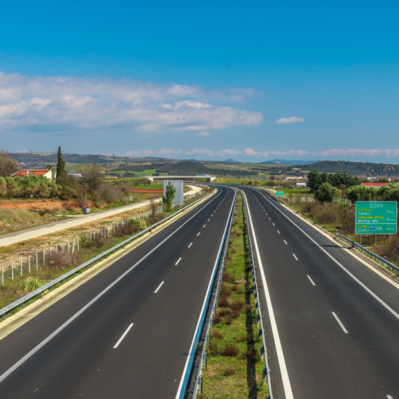 Grci uveli stroža pravila pred sezonu: Radar "hvata" na novim mestima, drastične kazne