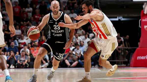 Partizan izbacio Zvezdu; "Teško je dobiti četiri derbija" – bizaran potez Saše Obradovića
