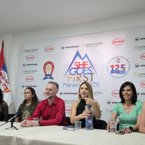 Različite životne priče, ali jedan put: Ko su žene koje planiraju da osvoje osmu najvišu planinu sveta? FOTO