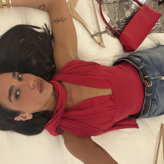 Dua Lipa objavila fotografije sa venčanja: Da li će je sada još više napadati? FOTO