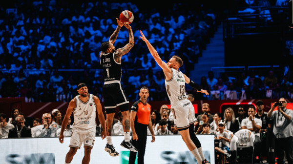 Partizan se drugi put "raspao" i sa nulom se vraća u Beograd – Dubai na korak do istorije