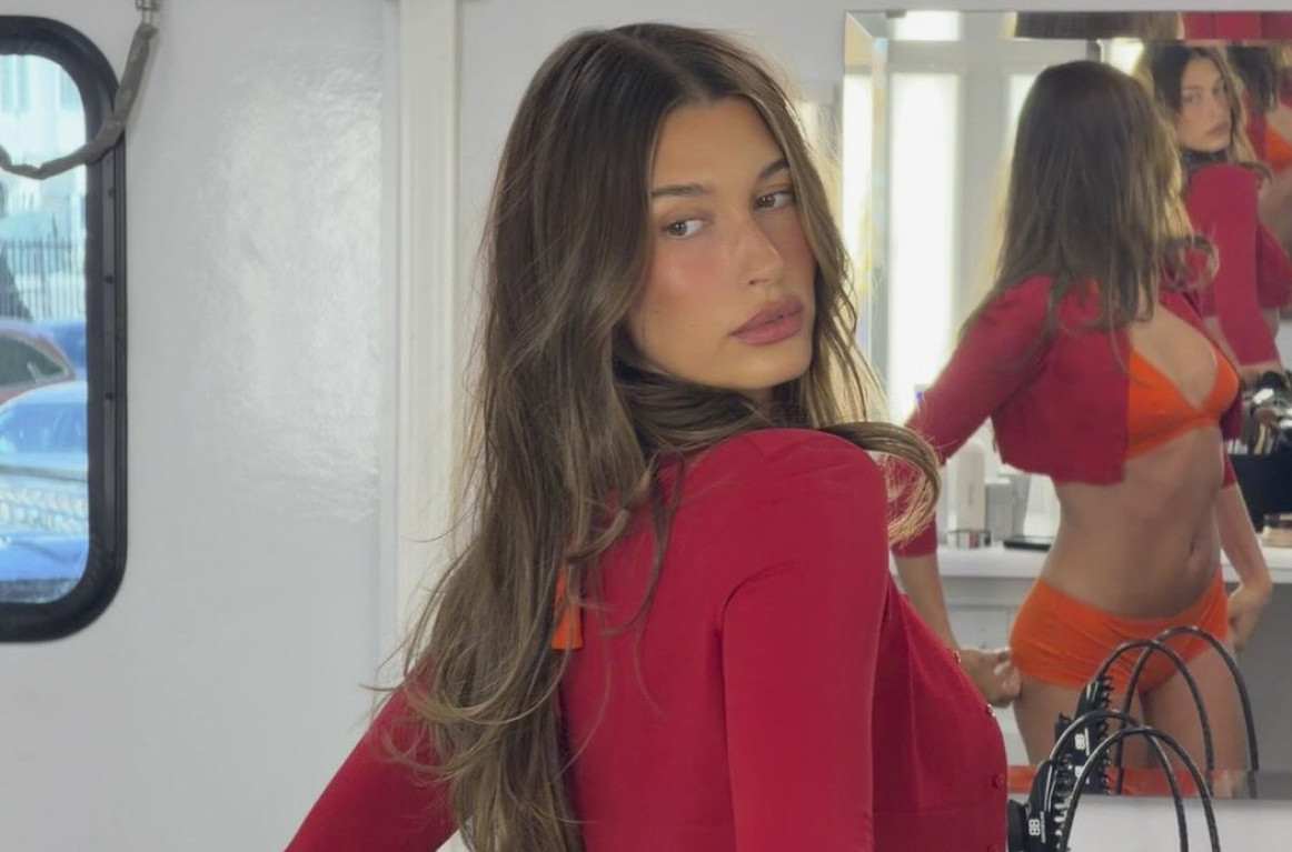 Šorts Hejli Biber slučajno dospeo na modni tron i to pravo iz osamdesetih FOTO