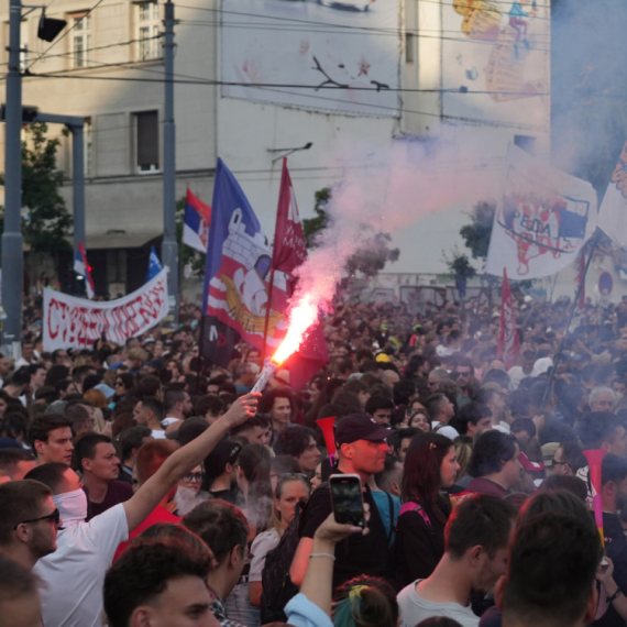 Bez plana i programa, ali sa laži o "prisluškivanju": Blokaderi održali konferenciju