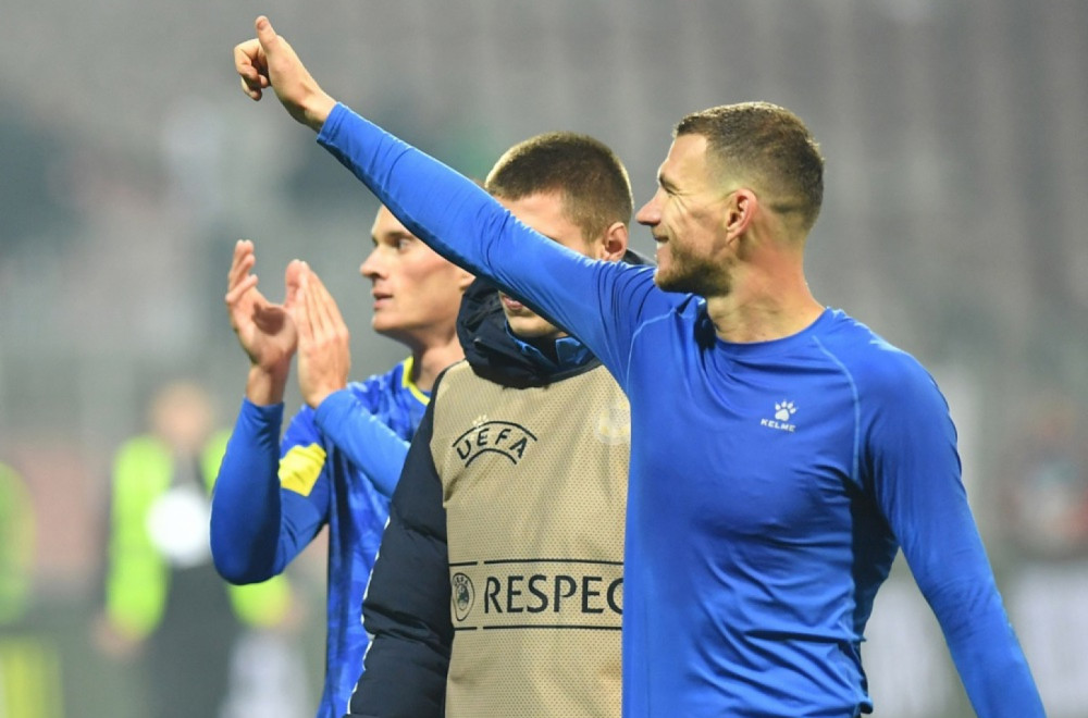 Edin Džeko dobio najlepšu podršku pred utakmicu: Kadar sa sinom topi srca FOTO