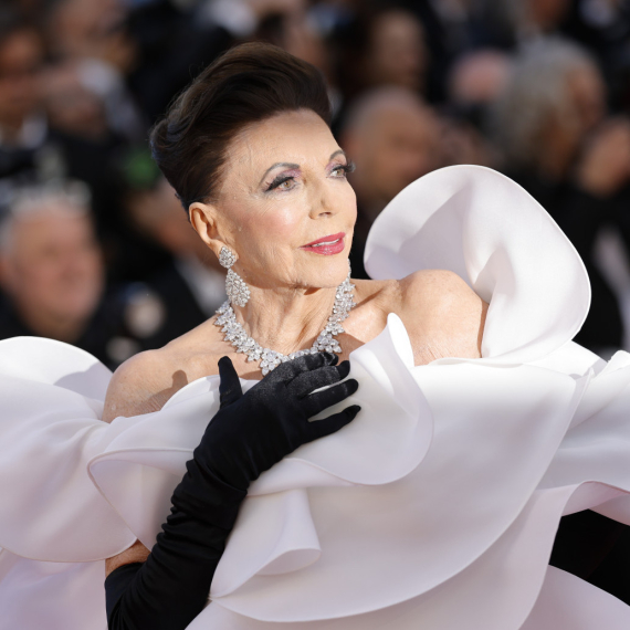 Rođena dama: Ni 93 godine joj nisu prepreka, šta radi drugačije od svih žena? FOTO
