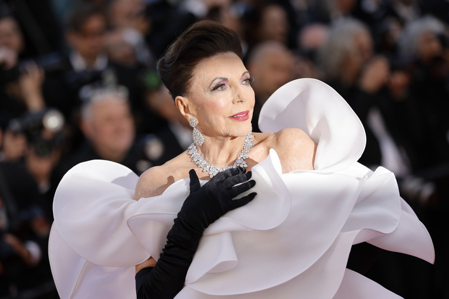 Legendarna diva u 94. izgleda nestvarno – a ovo je njena tajna FOTO