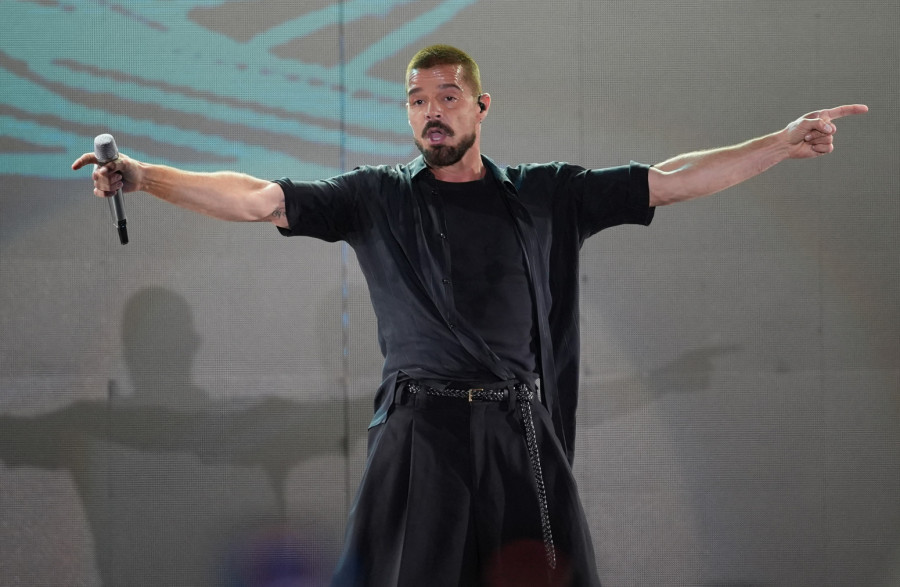 Neodoljivi Riki Martin zaludeo Srpkinje: Golišavi selfi srušio mreže FOTO