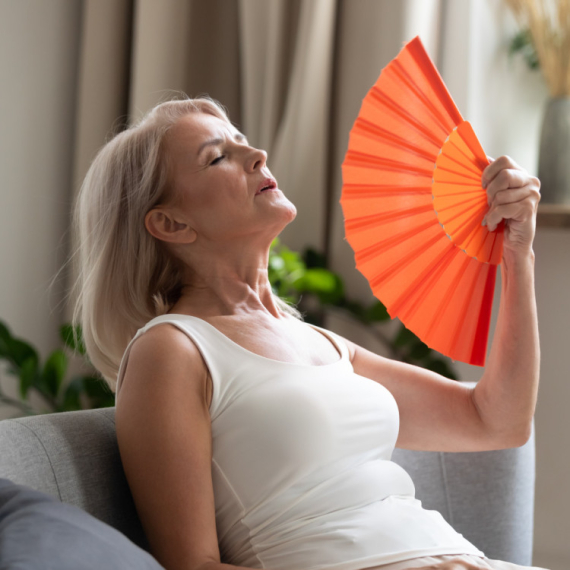 Prvi znaci menopauze često se pojave ranije nego što ih žene očekuju: Evo kako ćete ih prepoznati