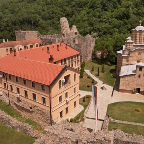 Car Lazar podigao ovu svetinju za spas duše: Vernici tvrde da se ovde dešavaju čuda FOTO