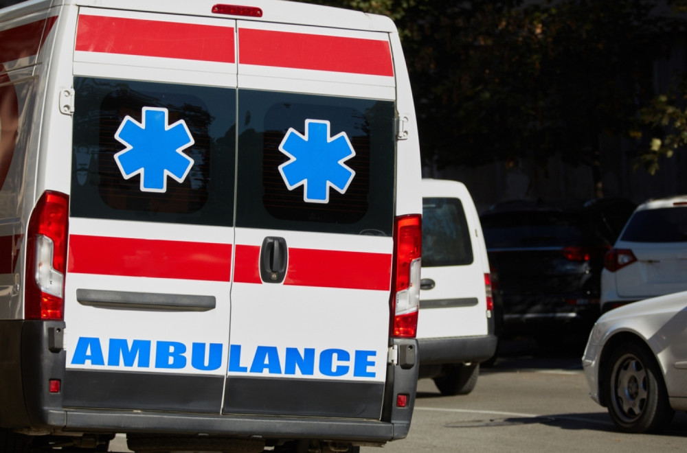 Muškarac pao sa visine u Batajnici, zadobio teške telesne povrede