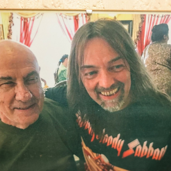 Bubnjar benda "Black Sabbath" o zdravstvenom stanju: "Kolica su moje novo prevozno sredstvo" FOTO