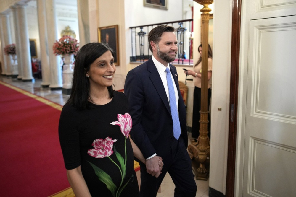 Američki potpredsednik dobio četvrto dete: Ovo je jedinstven slučaj u više od 150 godina FOTO