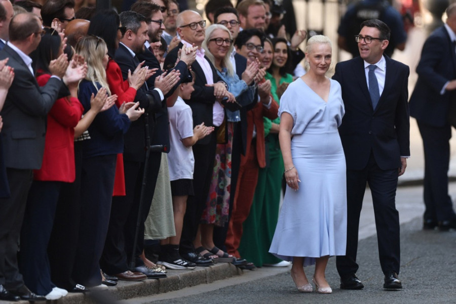 U rijalitiju je izabrala drugog, a on joj je oprostio: Svi bruje o prvoj dami Velike Britanije FOTO