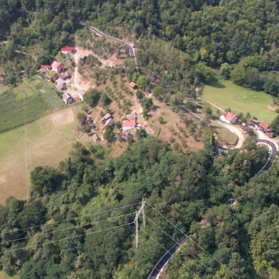 Došli iz Pariza i oduševili se srpskim selom: "Ovog nema u Francuskoj, sve je prelepo"