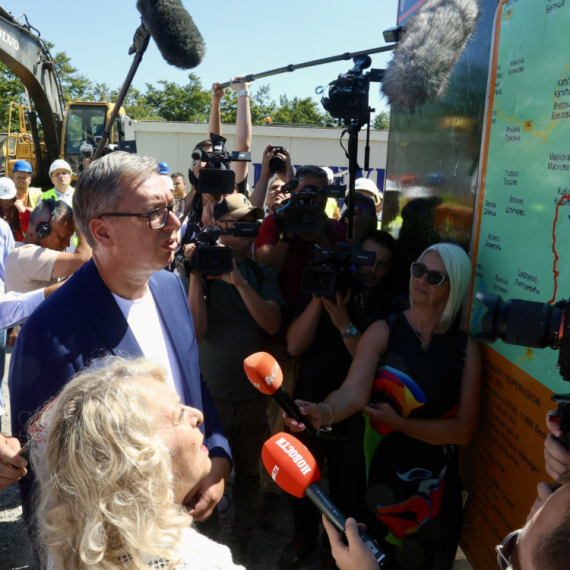 Najavljeni novi kilometri puteva i brzih saobraćajnica u Srbiji; Vučić: "Ponosan na to koliko se radi i gradi"