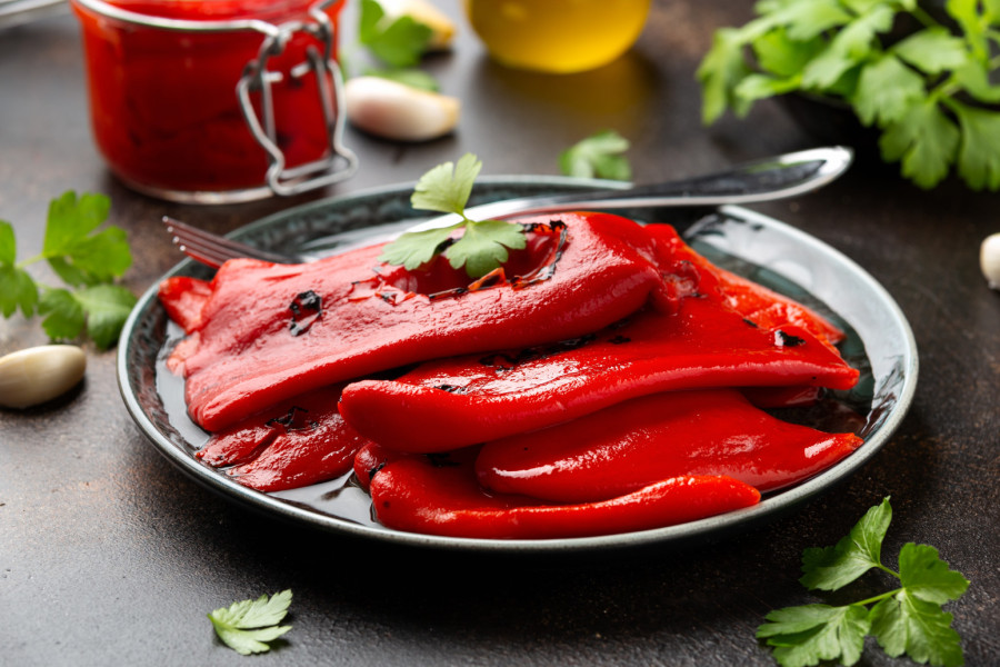Pravi način zamrzavanja pečenih paprika: Ne gube ukus i ne zauzimaju puno u zamrzivaču