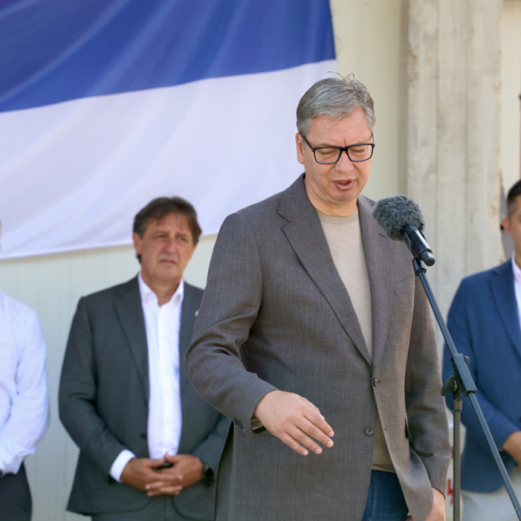 Vučić: IT park u Kruševcu vredan 18 miliona evra, omogućiće mladima da ostanu u Srbiji