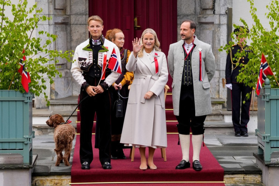 Zovu je mračnom princezom i posrnulom Pepeljugom: Buran život nove kraljice Norveške FOTO
