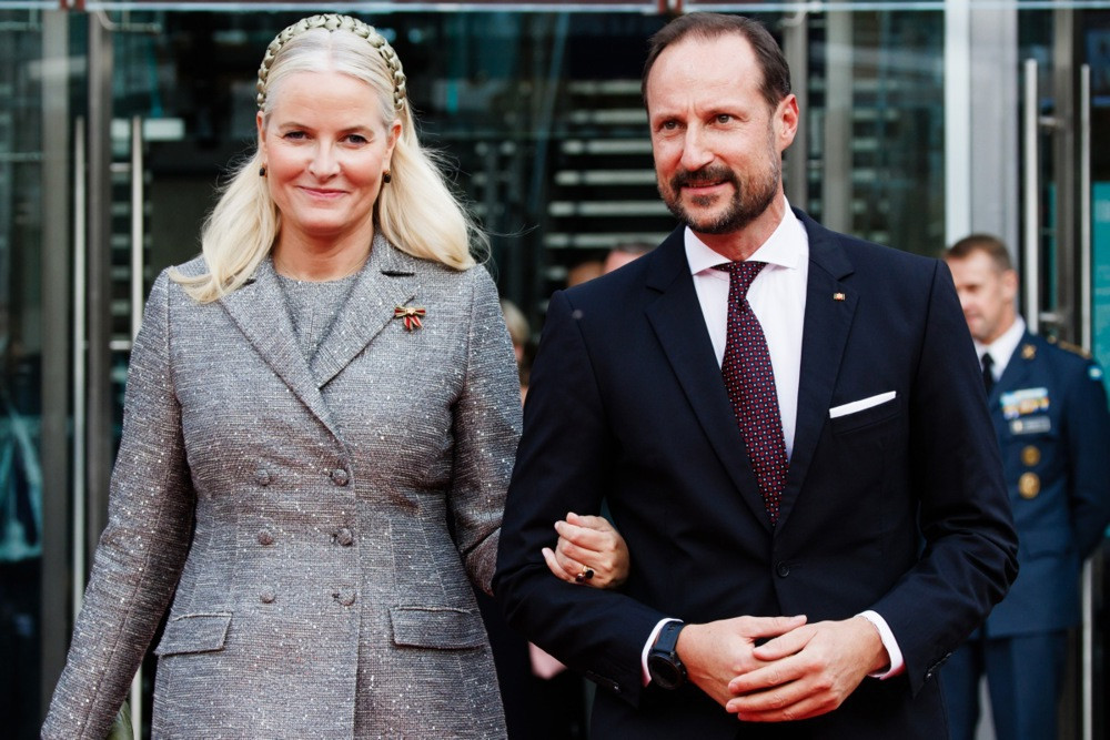 Zovu je mračnom princezom i posrnulom Pepeljugom: Buran život nove kraljice Norveške FOTO