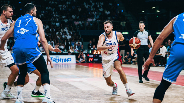 Srbija skinula prokletstvo: Gudurić i Avramović uništili Italiju!; Jokić i Alimpijević pohvalii sve