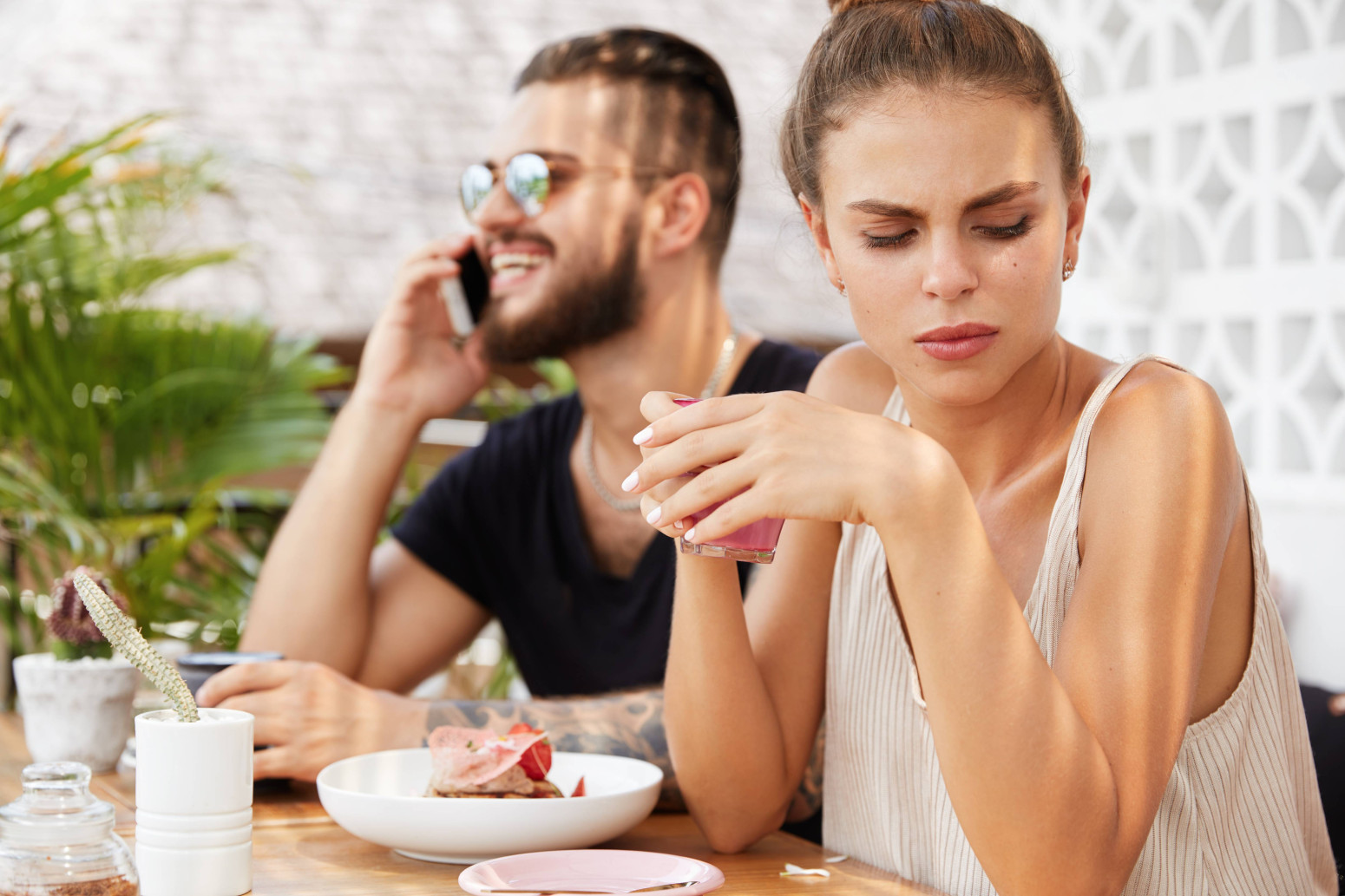 Na koje stvari bi trebalo da obratite pažnju ako želite bivšem da date drugu šansu