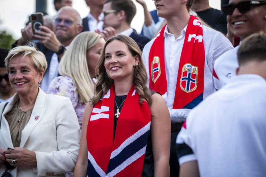 Buduća kraljica Norveške je nova zvezda monarhije: Prošla je vojnu obuku, a obožava i modu FOTO