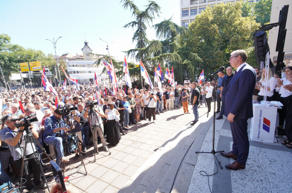 Vučić najavio ogromne investicije: "Imaćemo najmodernije porodilište"; "Studentski dom završavamo za 2 meseca"