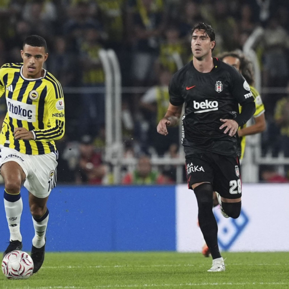 Vlahović srušio Fenerbahče – Srbin postigao gol za preokret u velikom derbiju VIDEO