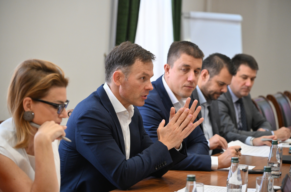 Važan sastanak u Ministarstvu finansija: Mali razgovarao sa delegacijom MMF