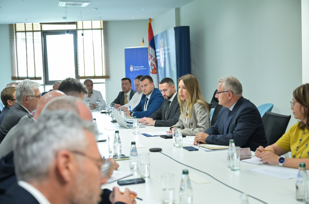 Oglasila se Đedović Handanović: "Nema razloga za brigu, neće biti nestašice goriva"