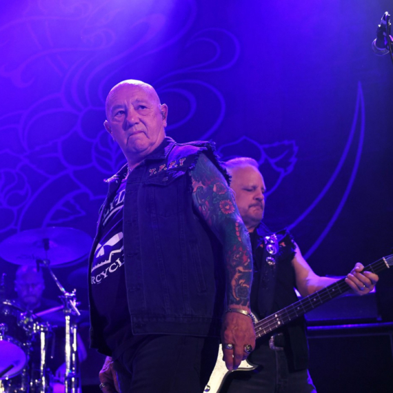 Tužna vest iz sveta roka: Preminuo legendarni frontmen grupe "Rose Tattoo"