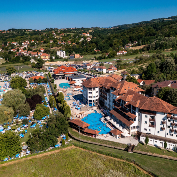 Jedna banja u Srbiji sve popularnija: Ima termalnu vodu, lekovito blato i nalazi se nadomak Beograda FOTO
