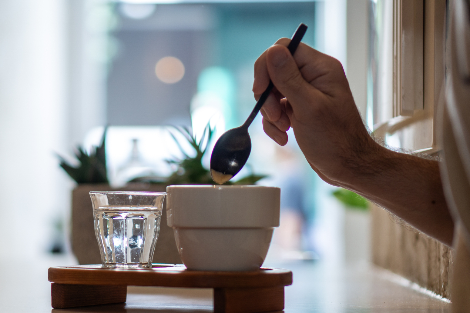 Ovu grešku tokom kuvanja kafe svi pravimo – zato ima prejak ukus