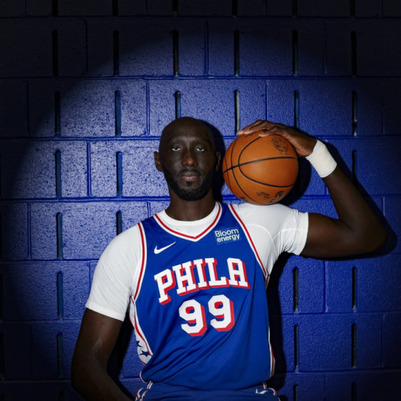 Najviši igrač NBA lige stiže kod Lebrona