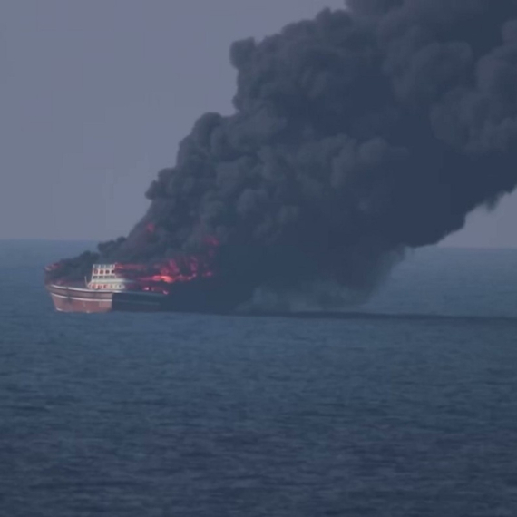 Nova drama u Ormuskom moreuzu: Tanker sa naftom udario u minu i eksplodirao VIDEO