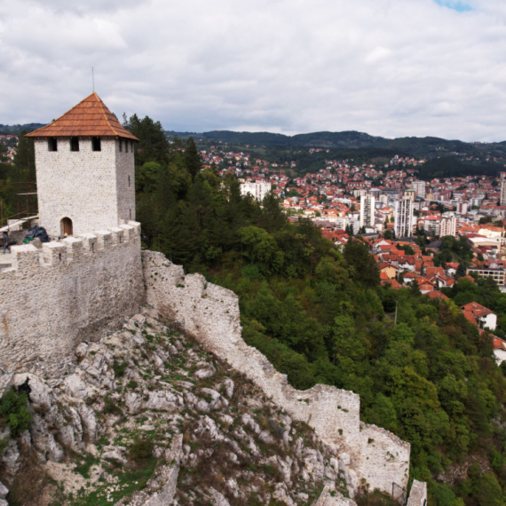 Novo radno vreme na užičkoj tvrđavi: Penjanje na kulu besplatno, uz vodiča na svakih pola sata