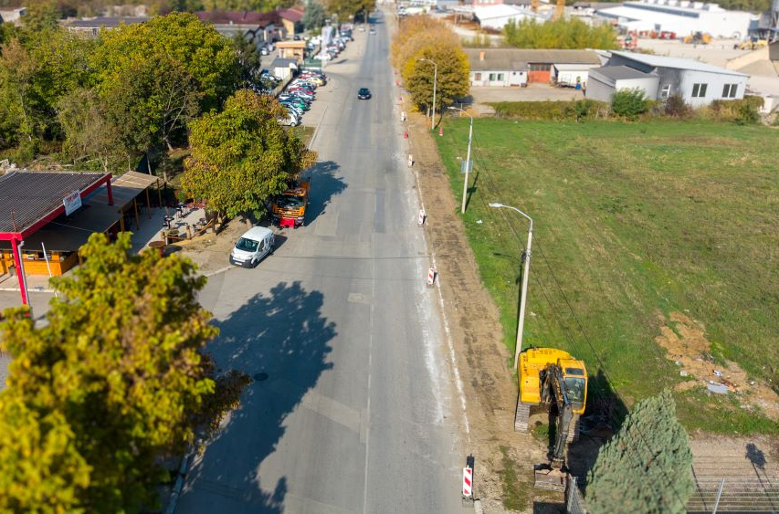 Ključna saobraćajnica koja povezuje dve najposećenije gradske lokacije u Čačku potpuno se rekonstruiše