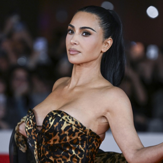 Deca Kim Kardašijan se ne odvajaju od Hamiltona: Jednim potezom pokazao koliko ih voli FOTO
